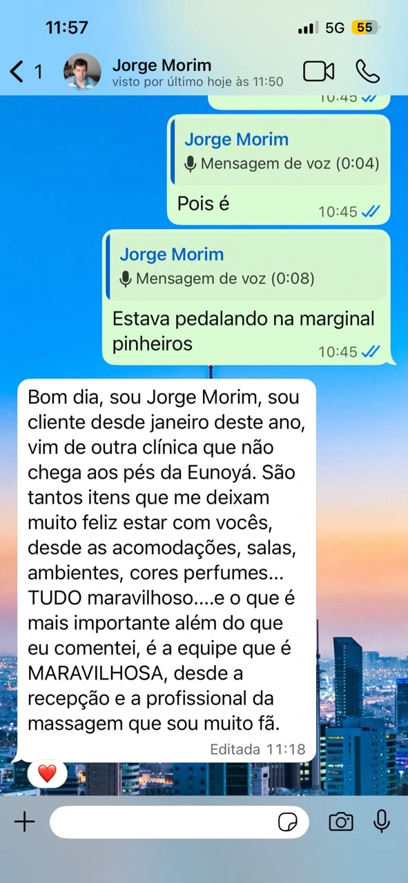 Depoimento por WhatsApp sobre acomodações, ambiente e equipe da Eunoyá Clinic.
